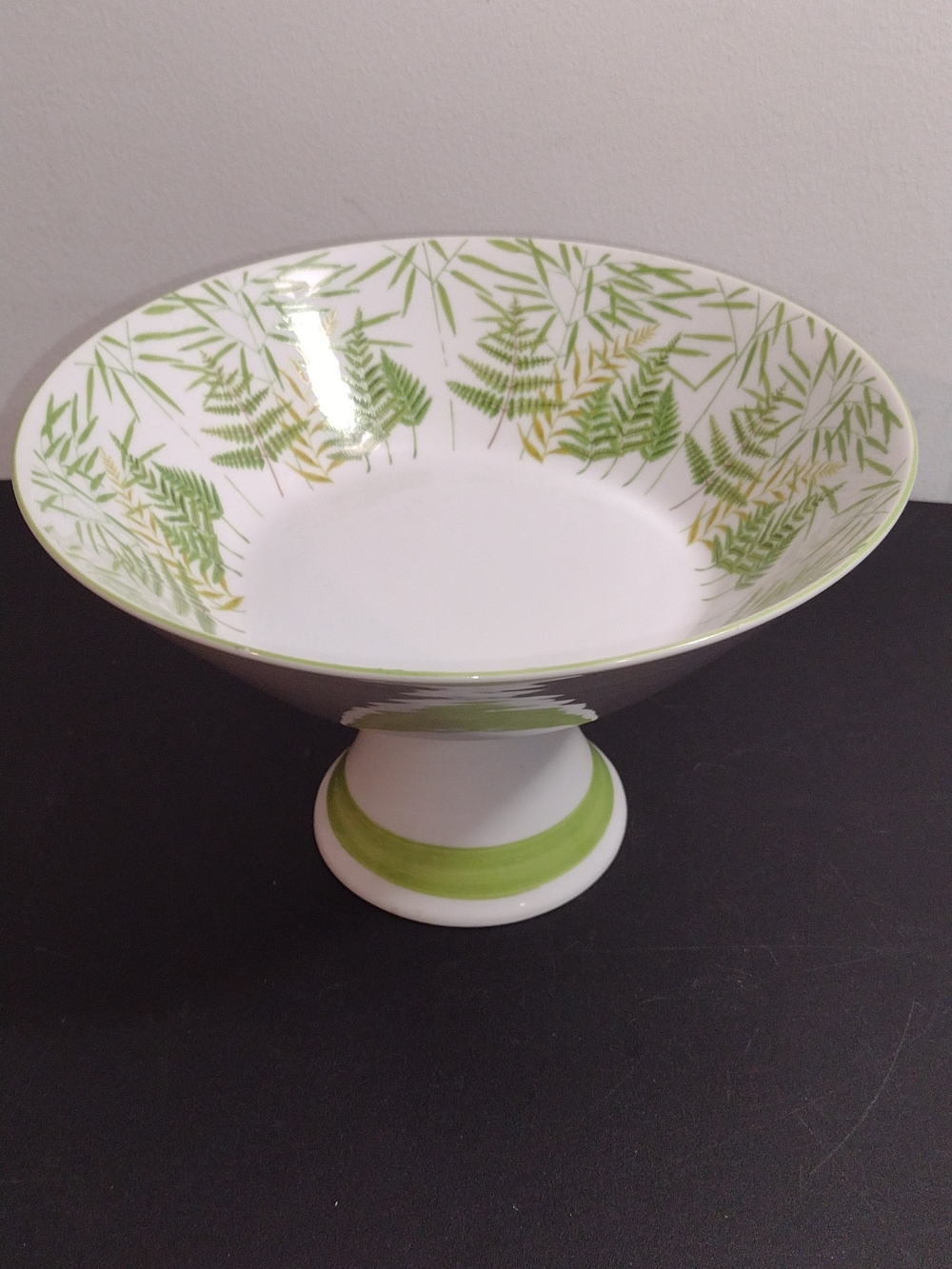Fern-Pattern Ceramic Pedestal Bowl in Green